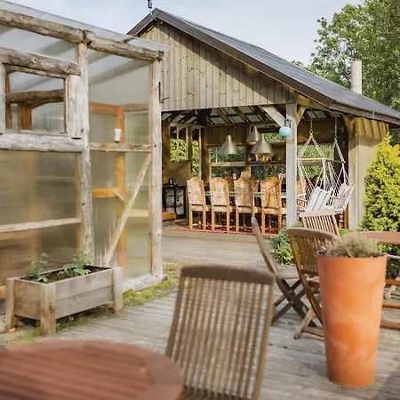 Lakamajutus, Telkimisala Ja Saunakompleks Ollekoeoegis * Pihtla